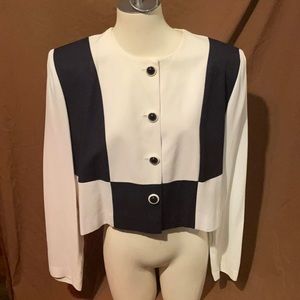 Woman’s size 14 Large black & white button top blouse shirt Virgo company wow!!!